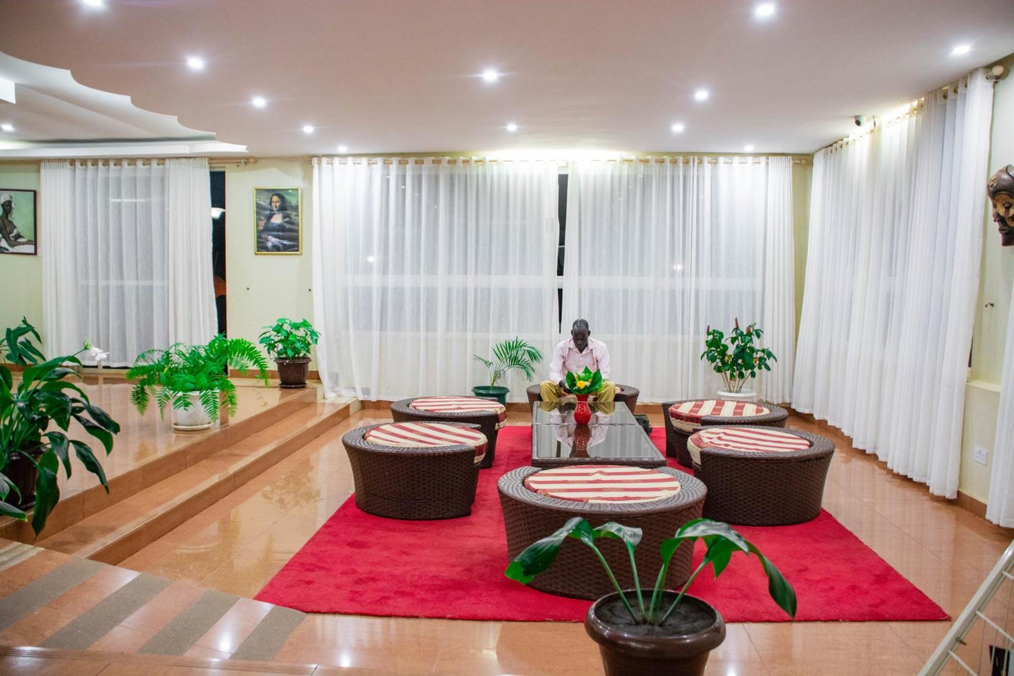 Bomah Hotel Limited Gulu Exterior foto